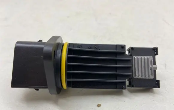 Mercedes-Benz E W211 Mass air flow meter A6110940048