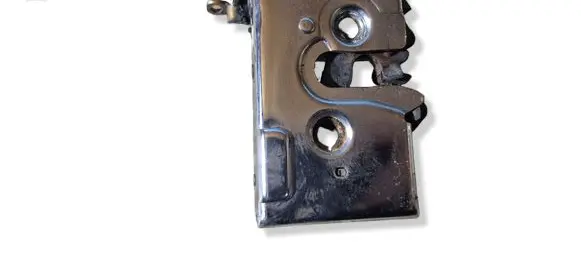 Audi 80 90 S2 B4 Front door lock 893173