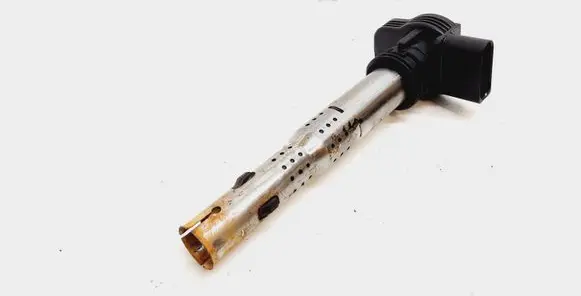 Volkswagen PASSAT B7 USA Fuel injector 07K905715F