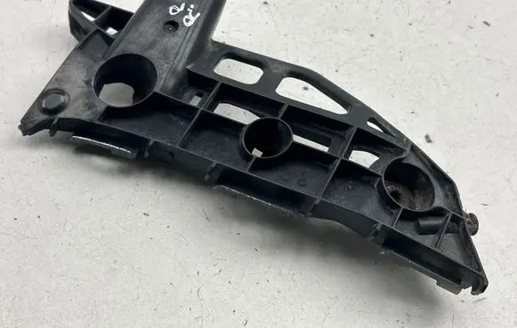 Toyota Prius+ (ZVW40) Front bumper mounting bracket 5211547030