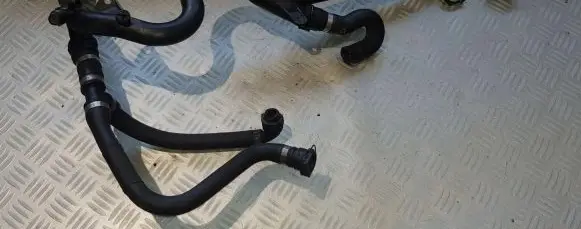 BMW 5 E60 E61 Engine coolant pipe/hose 7780001