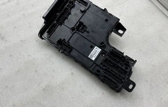 Tesla Model Y Central body control module 149784800E 149784601F 149784900D