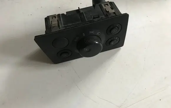 Opel Zafira B Light switch 13205867