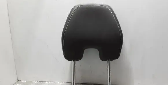 Volvo V40 Front seat headrest 