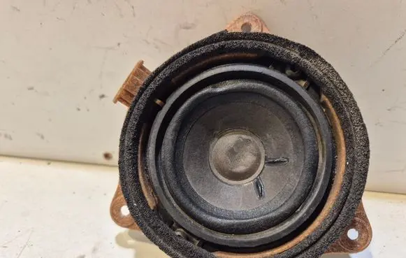 Audi A6 S6 C6 4F Front door speaker 4F0035411A