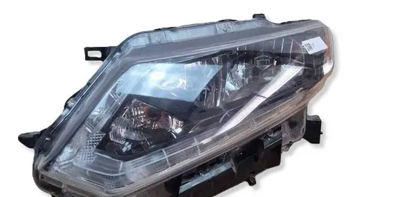 Nissan X-Trail T32 Headlight/headlamp 