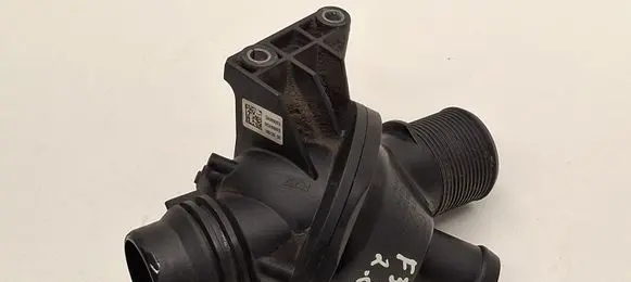 BMW 3 F30 F35 F31 Thermostat 6601544