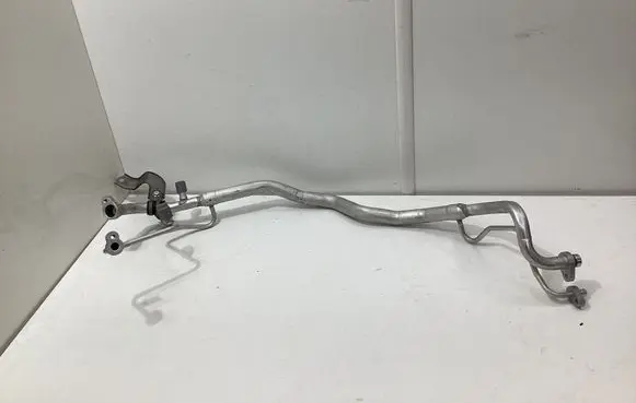 Renault Kadjar Air conditioning (A/C) pipe/hose 924805989R