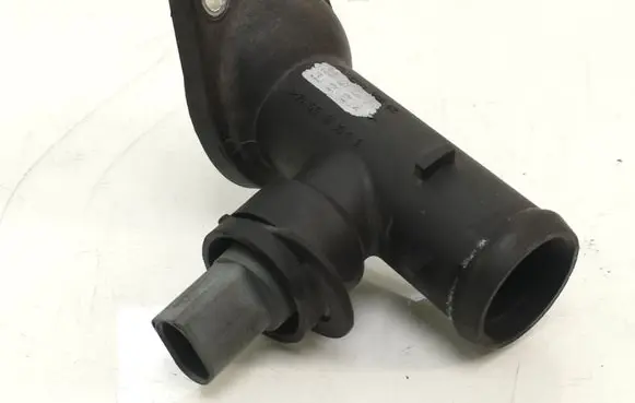 Volkswagen Golf V Engine coolant pipe/hose 03G121121D 03L121121A 06A919501A