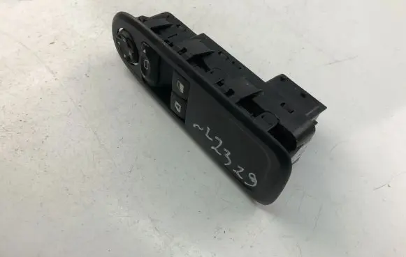 Citroen C3 Electric window control switch 96637530XT