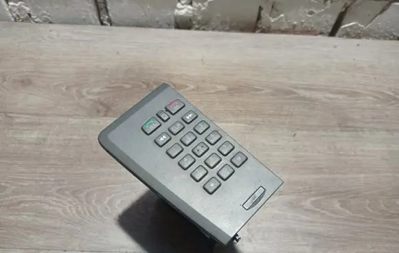 Volvo V70 Phone keyboard 30657525