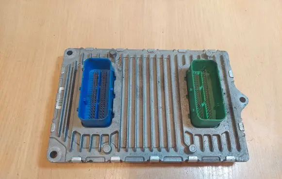Jeep Cherokee Engine control unit/module ECU P05150909AD T00EP1055ANN39 A2C7412430400