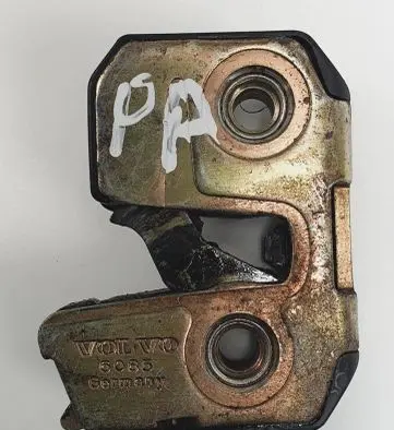 Volvo S90, V90 Front door lock 6085