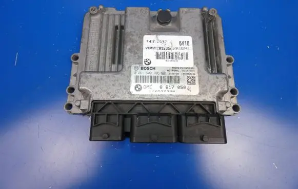 Mini One - Cooper Coupe R56 Engine control unit/module 8617050 0261S09706 170537356