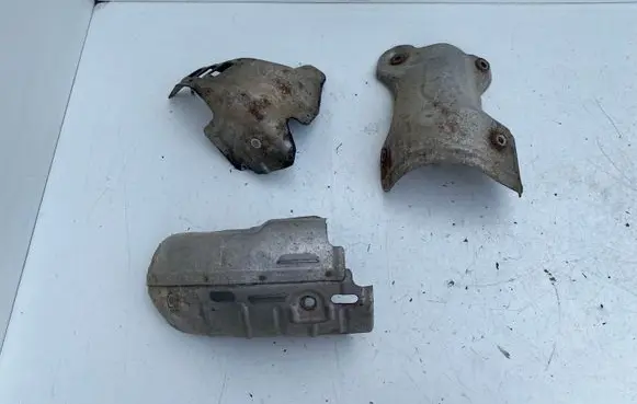 Exhaust heat shield