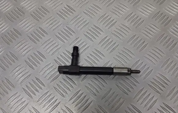 Mazda Premacy Fuel injector 7390