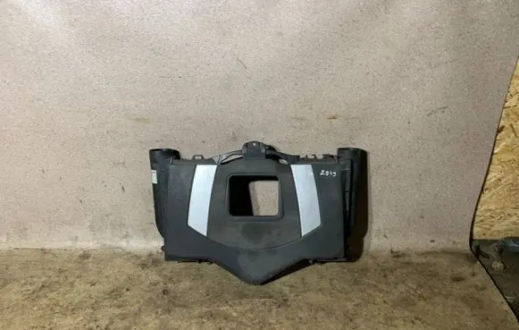 Engine cover (trim)