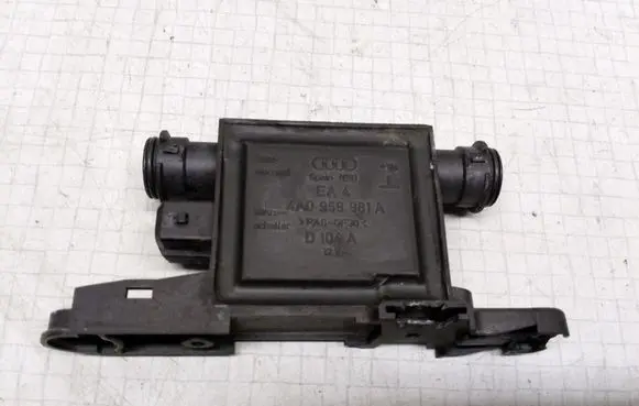 Audi A3 S3 8L Door central lock control unit/module 4A0959981A
