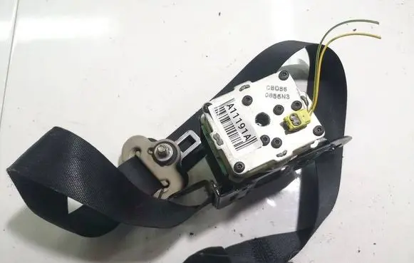 Mazda 6 Front seatbelt 