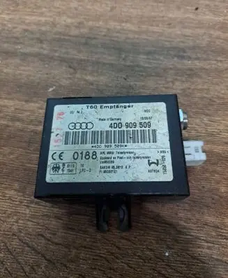 Audi A8 S8 D2 4D Other control units/modules 4D0909509