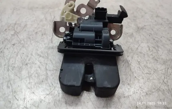 Audi Q5 SQ5 Tailgate/trunk/boot lock/catch/latch 8R0827505