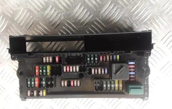 BMW X3 F25 Fuse module 921086302