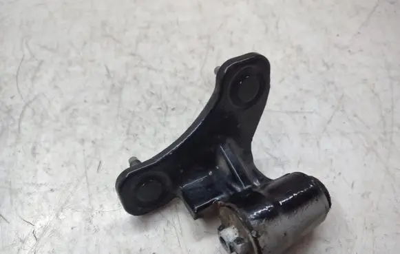Mercedes-Benz C W204 Front door lower hinge 