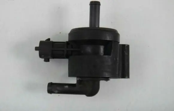Hyundai i30 Vacuum valve 3243840 9270930006