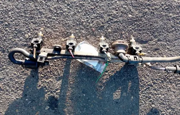 Honda Civic Fuel main line pipe