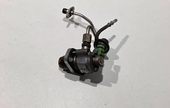 Toyota Avensis T250 Fuel injection high pressure pump 2310028032
