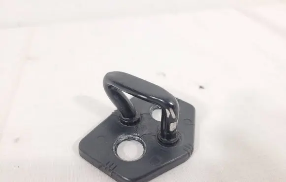 Volvo XC70 Front door lock loop/hook striker 30661367