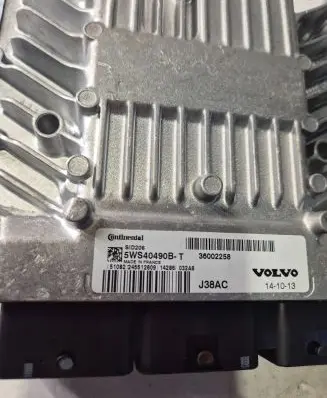 Volvo C30 Engine control unit/module 36002258 5WS40490BT J38AC