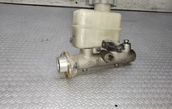 Hyundai Santa Fe Master brake cylinder BM111046