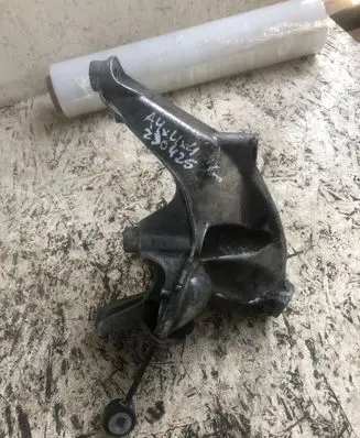 Audi A4 S4 B9 Engine mounting bracket 4m0199307ad