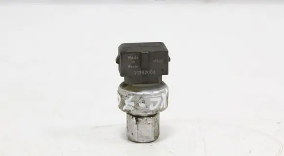 Volvo XC70 Air conditioning (A/C) pressure sensor 31292004 13022