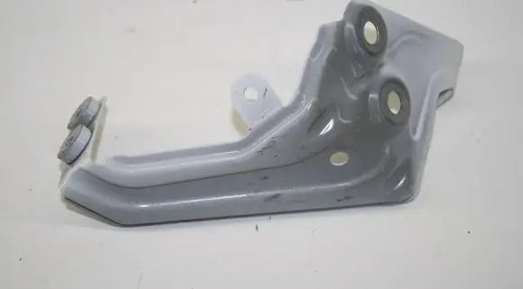 BMW X3 G01 Fender mounting bracket 7400220