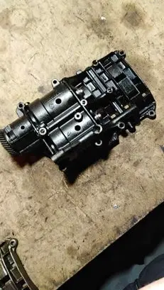 BMW 3 E46 Oil pump 8056052011