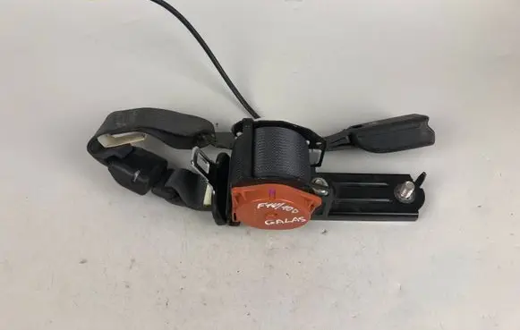 Subaru Forester SJ Middle seatbelt (rear) C71412