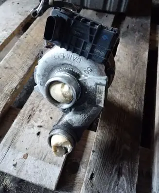 Mercedes-Benz Sprinter W906 Turbo 777318 7773180002