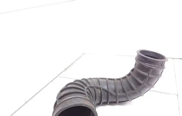 Volvo V70 Air intake hose/pipe 08634143