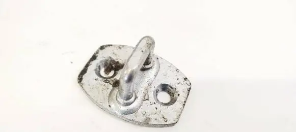 Toyota RAV 4 (XA30) Rear door lock loop/hook striker 