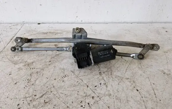 Audi A6 S6 C5 4B Front wiper linkage and motor