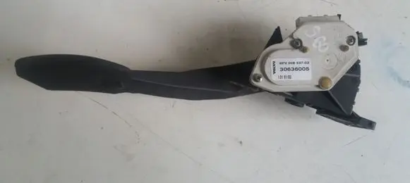 Volvo S60 Accelerator throttle pedal 30636005