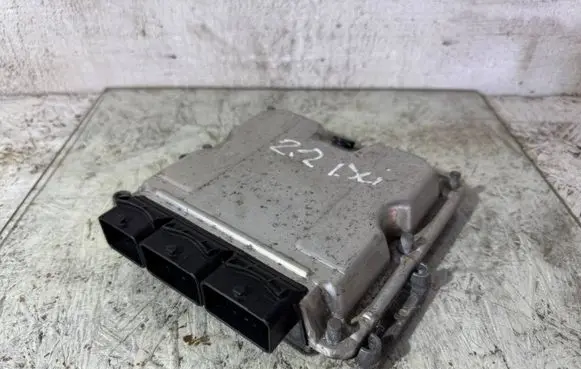 Renault Laguna II Engine control unit/module 0281010637 8200211711 8200085386