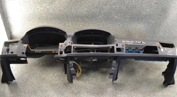 BMW 7 E65 E66 Dashboard 70024159