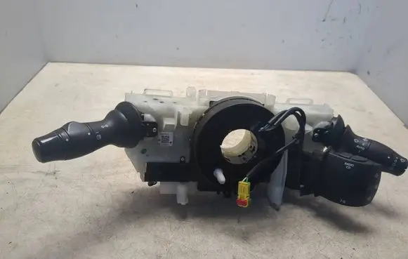 Multifunctional control switch/knob