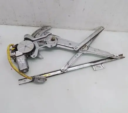 Honda HR-V Front door window regulator with motor