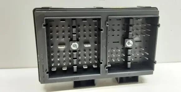 Opel Antara Fuse module 07606M