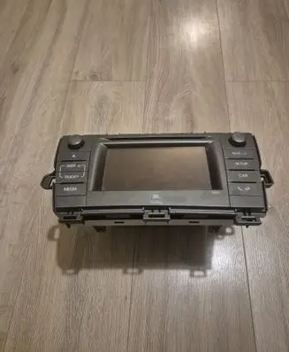 Radio/CD/DVD/GPS head unit