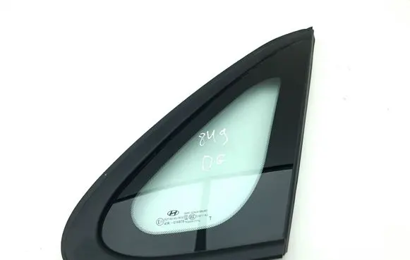 Hyundai i30 Rear side window